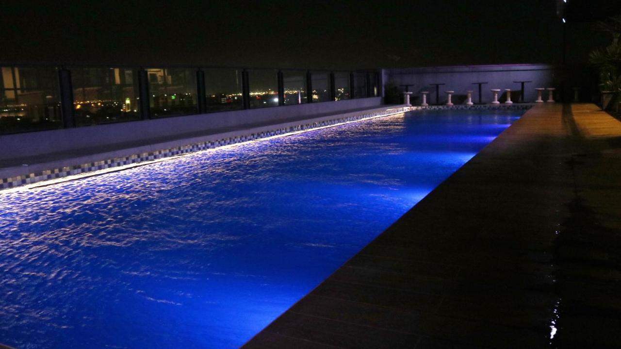 Surabaya River View Hotel Zewnętrze zdjęcie