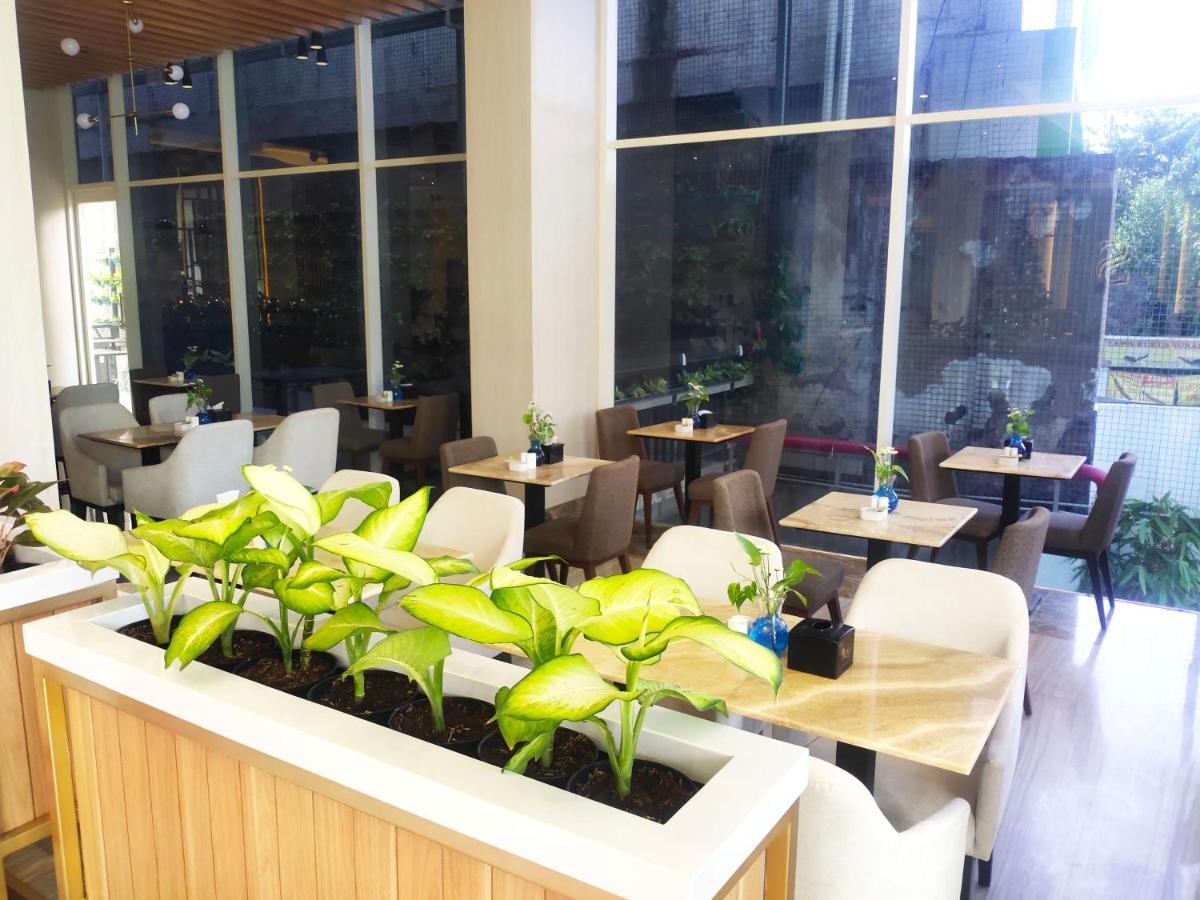 Surabaya River View Hotel Zewnętrze zdjęcie