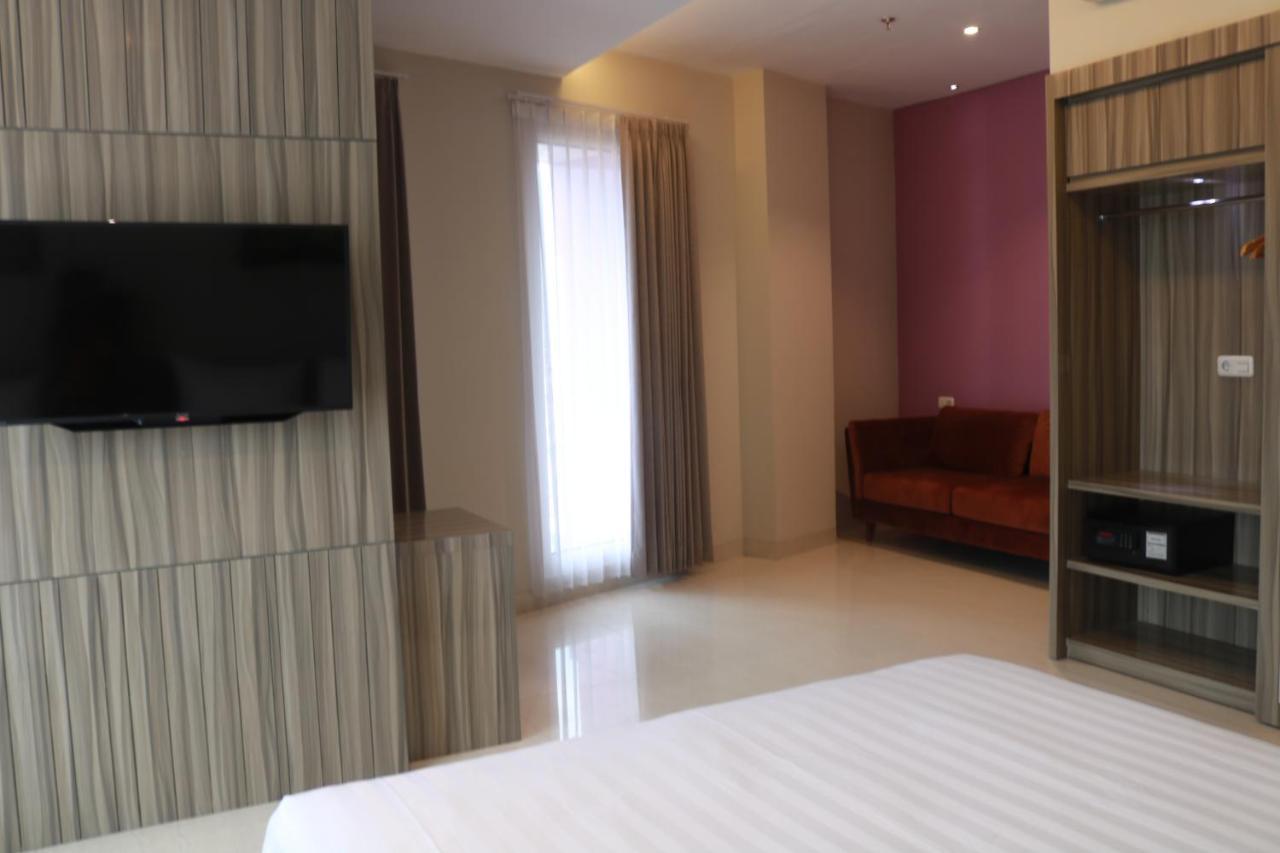 Surabaya River View Hotel Zewnętrze zdjęcie