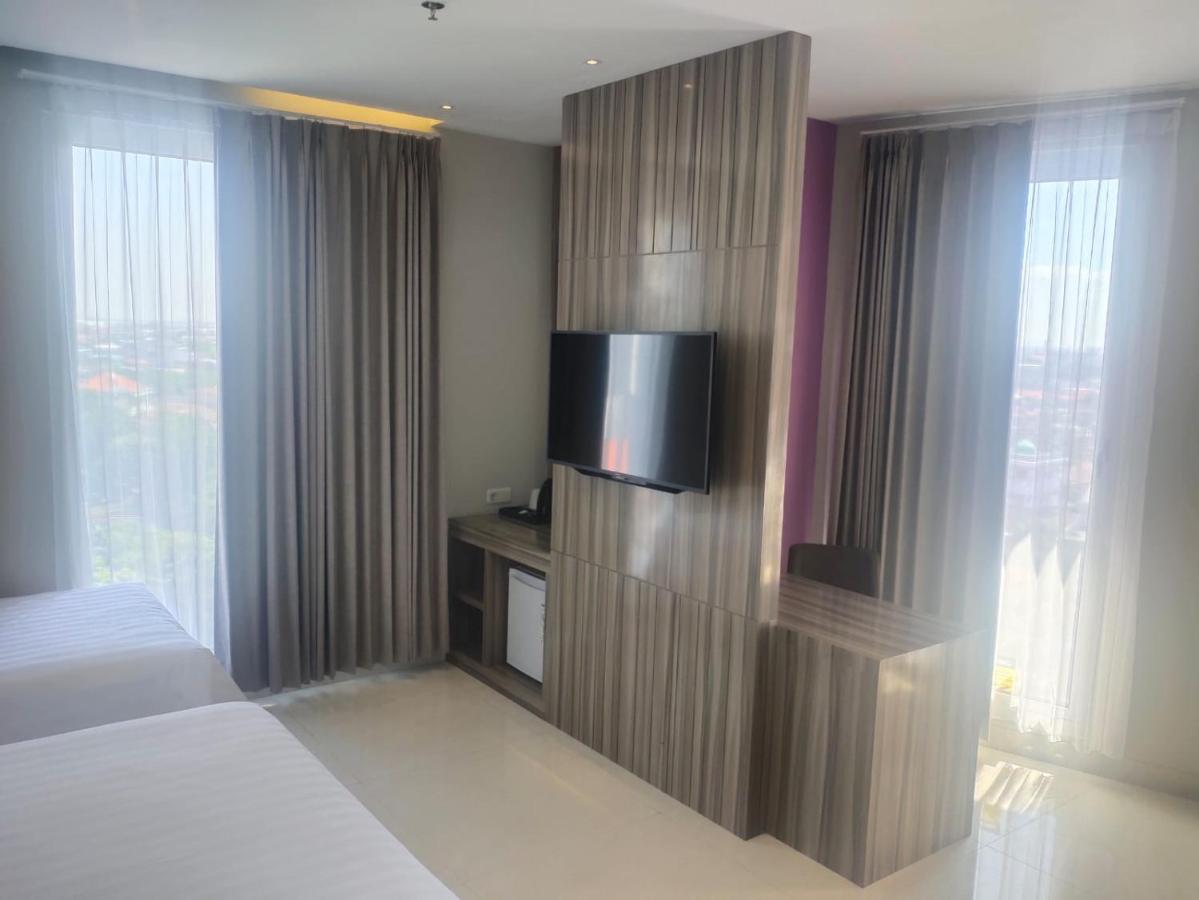 Surabaya River View Hotel Zewnętrze zdjęcie