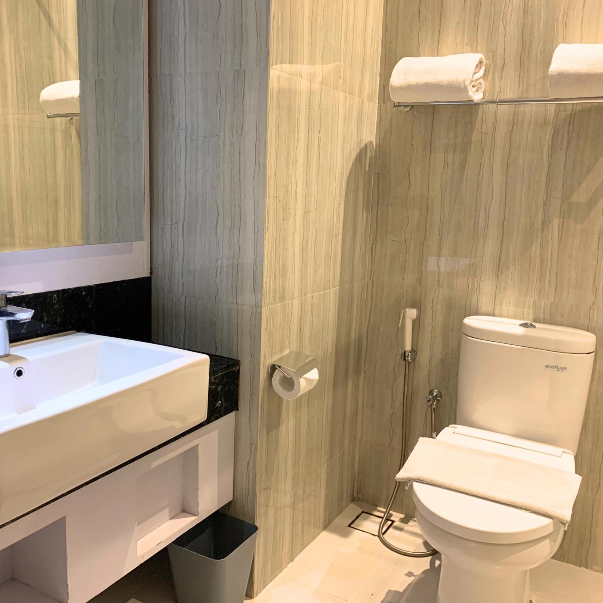 Surabaya River View Hotel Zewnętrze zdjęcie