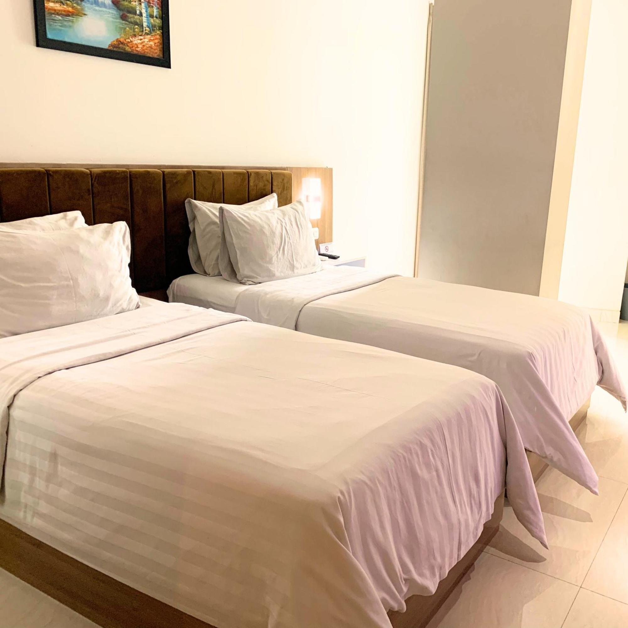 Surabaya River View Hotel Zewnętrze zdjęcie